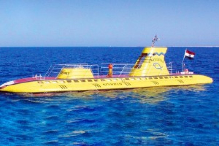 Полупътуване с подводница от залива Сома / Сафага